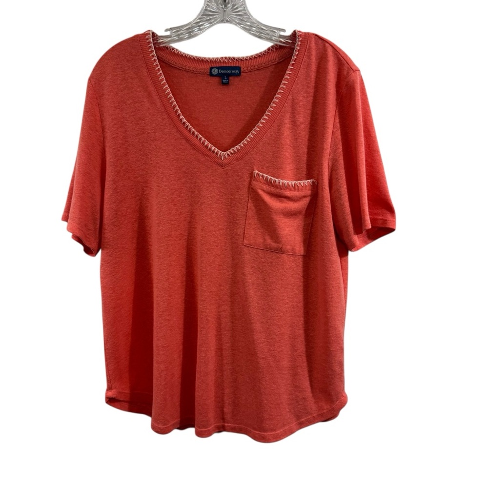 Democracy Short Sleeve V-Neck Blanket Stitch Linen Blend Top Nectarine/Ecru.